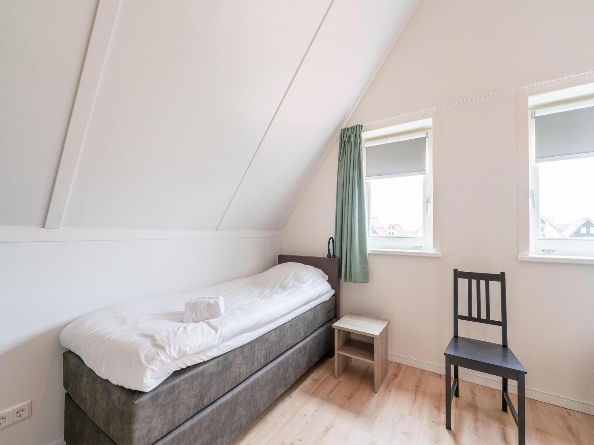Vakantiehuis Modern In With Garden *
