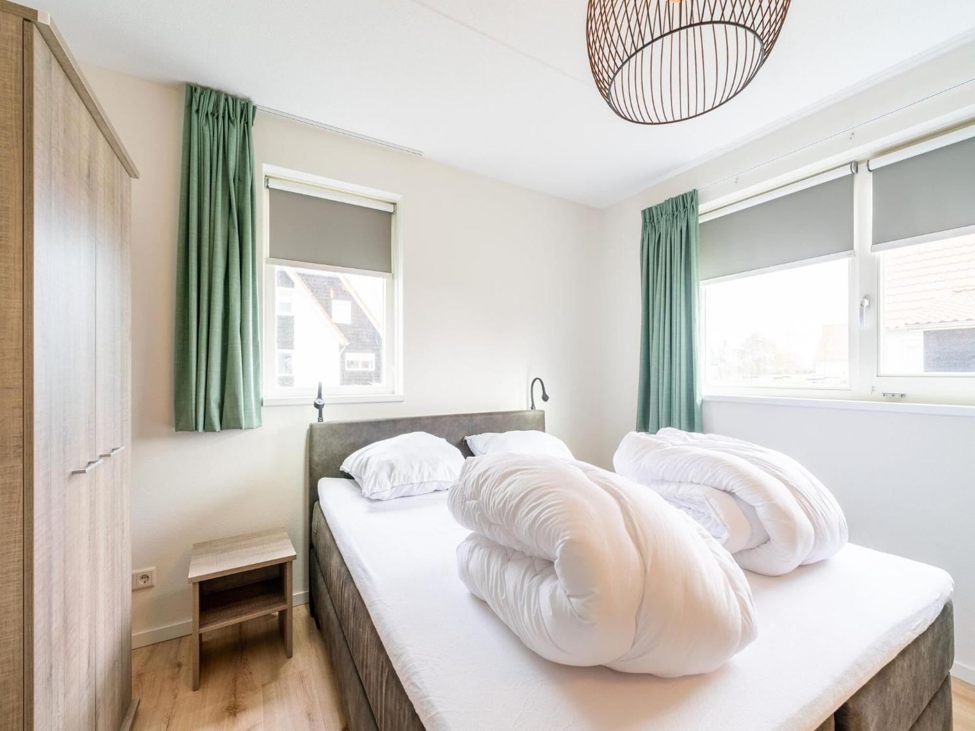 Vakantiehuis Modern In With Garden *